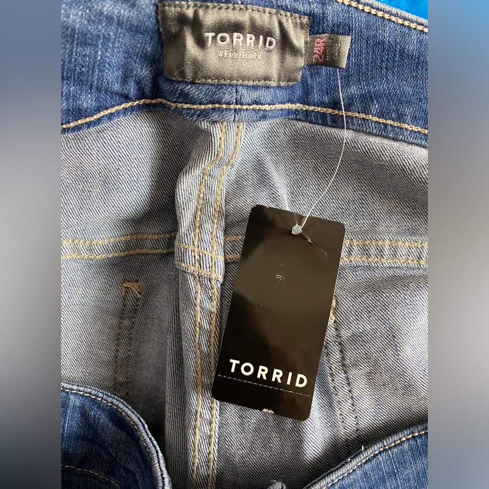 Torrid Perfect Boyfriend Ankle Premium Stretch Mid-Rise Jean Size 24 Regular - Picture 8 of 10